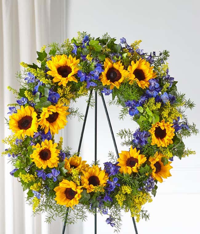Bright Rays Wreath